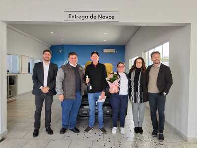 Morador de Nova Laranjeiras ganha carro 0 km em promoção da Volkswagen “Fevereiro da Sorte”